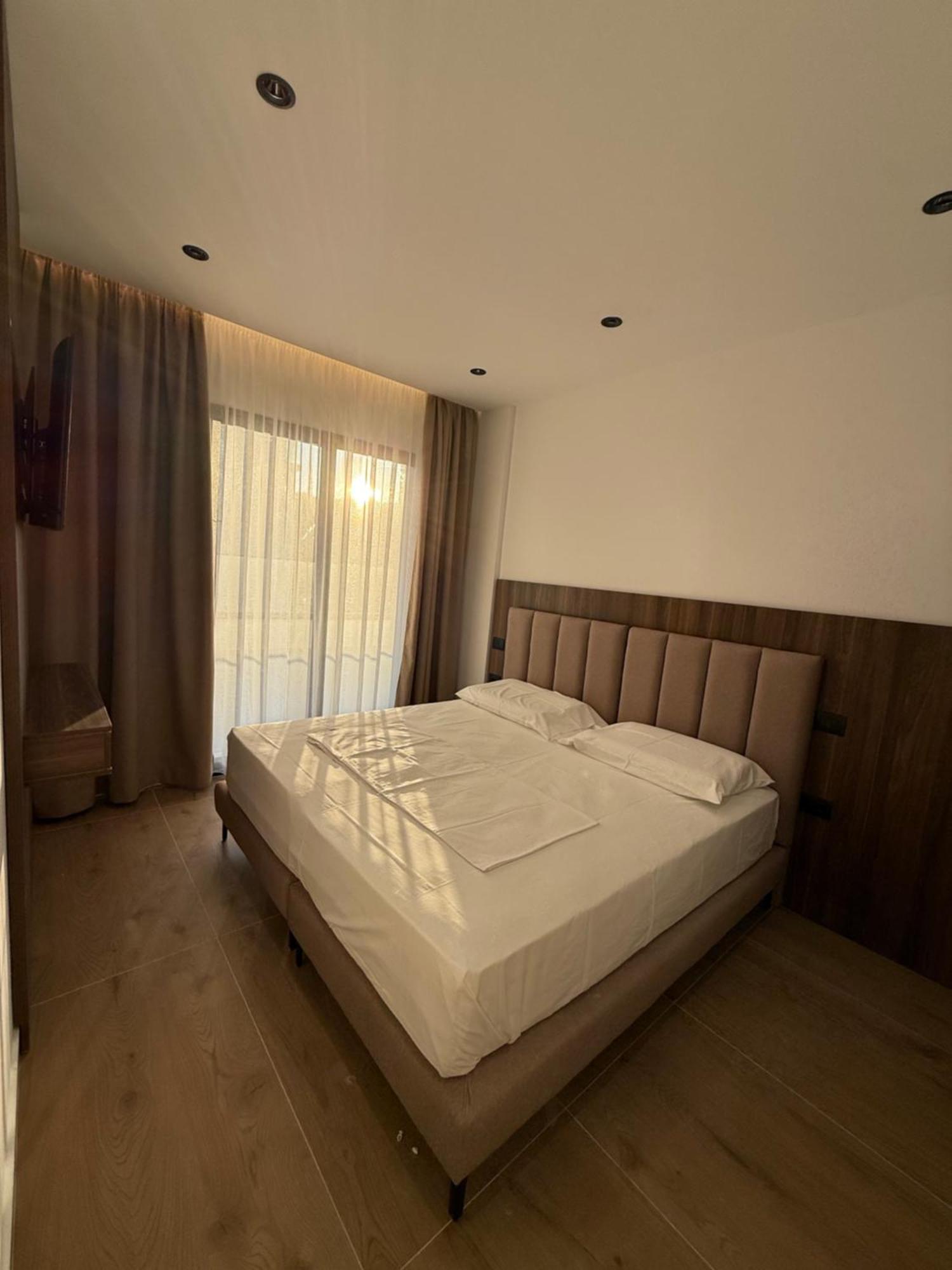 Imperial Hotel Spille